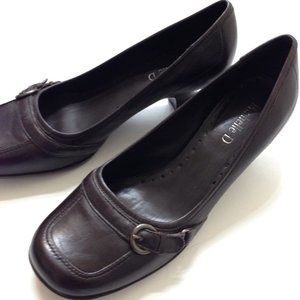 MICHELLE D-Brown Leather Kitten Heel Shoes